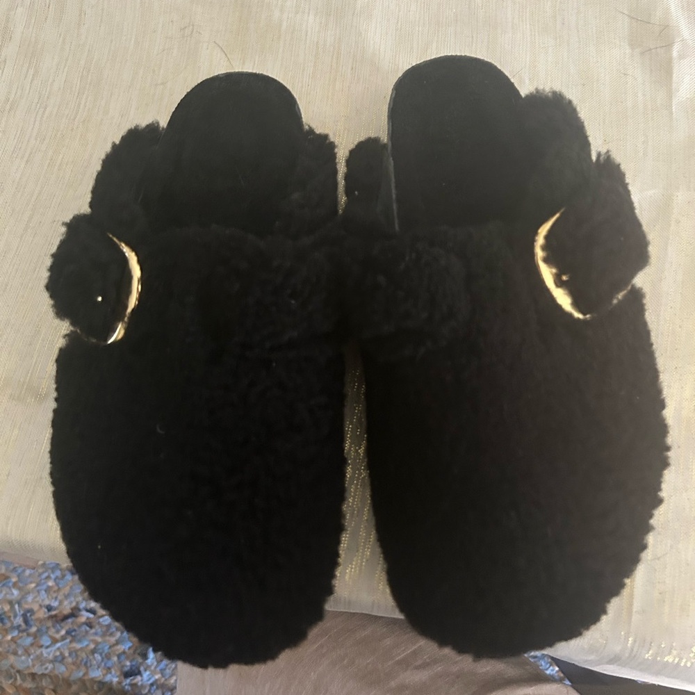 Birkenstock Black and Gold Mules with Decorative Accents shearling size 39
